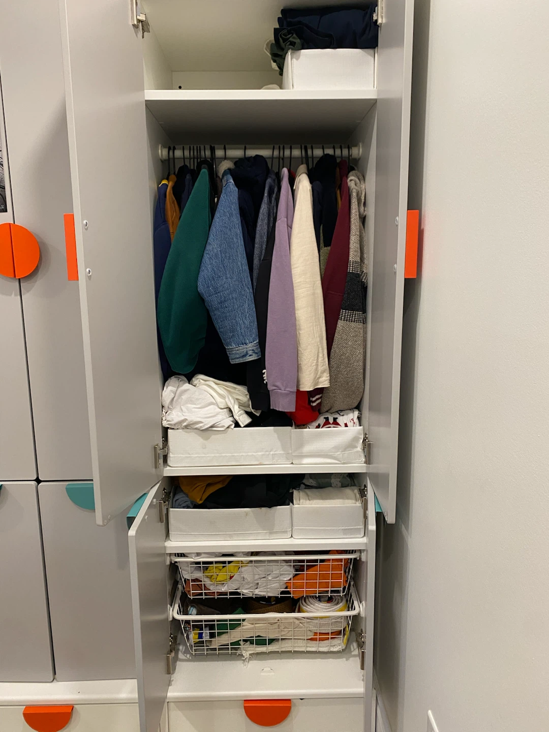 Grey Wardrobe with Orange and Teal Handles - photo 4