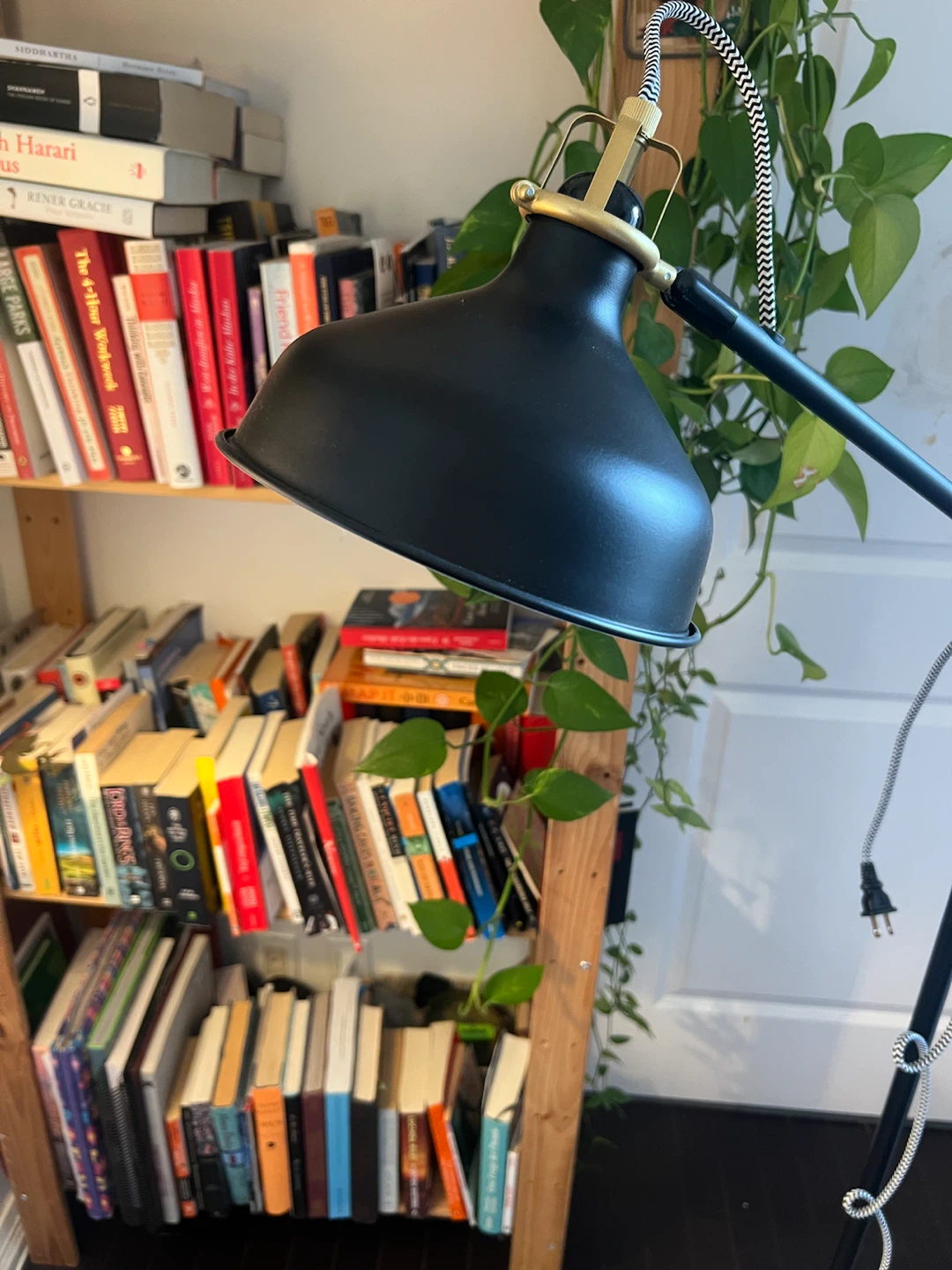 Black floor lamp with adjustable arm - photo 3
