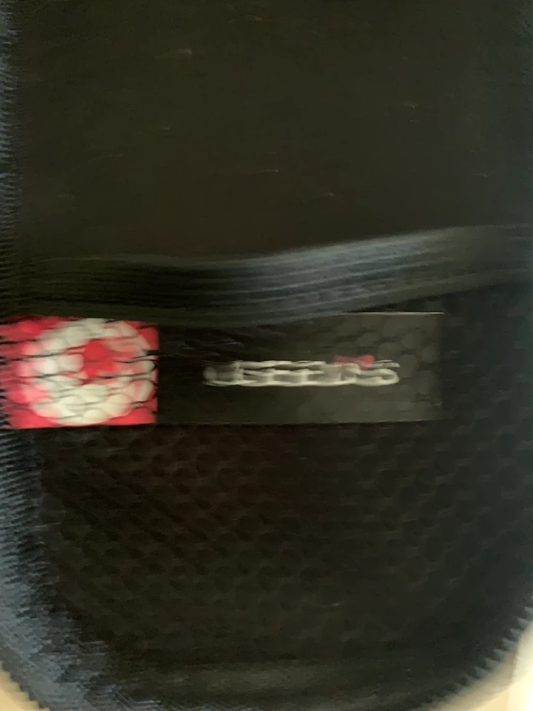 Leeds Portable Speaker with Intel Core i5 Sticker - photo 2