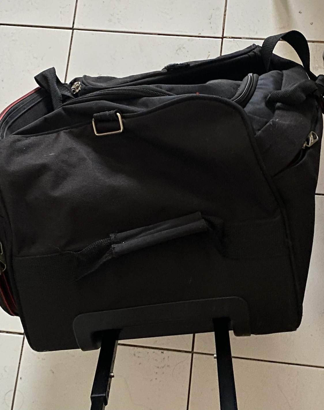 American Tourister Rolling Duffel Bag - photo 2