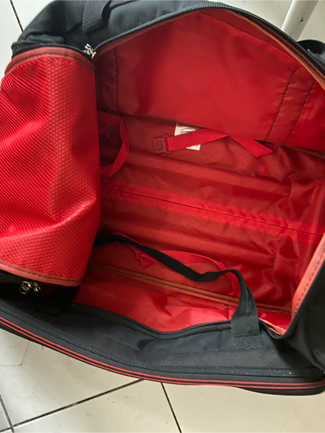 American Tourister Rolling Duffel Bag - photo 3