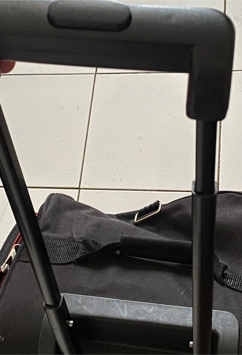 American Tourister Rolling Duffel Bag - photo 5