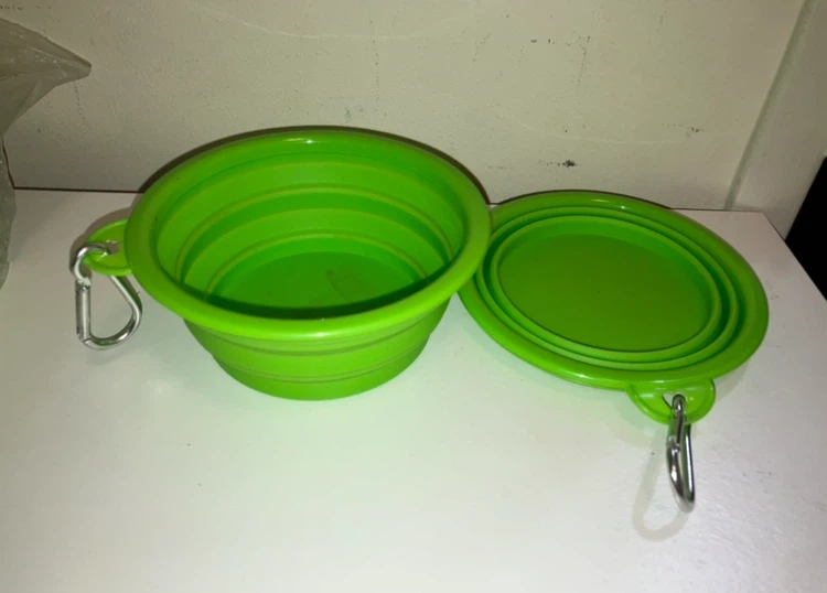 Collapsible Pet Bowls (2)