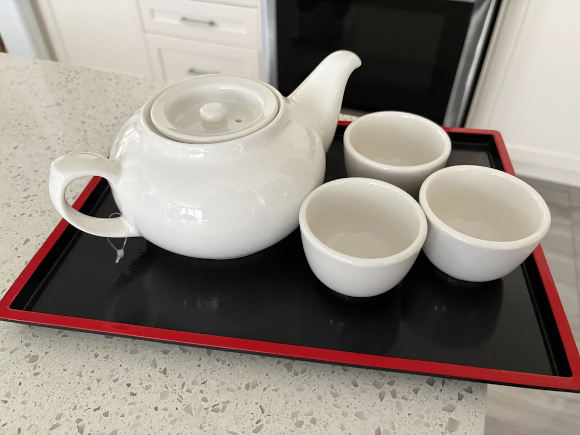 White Ceramic Teapot with 3 Cups and Tray - photo 3