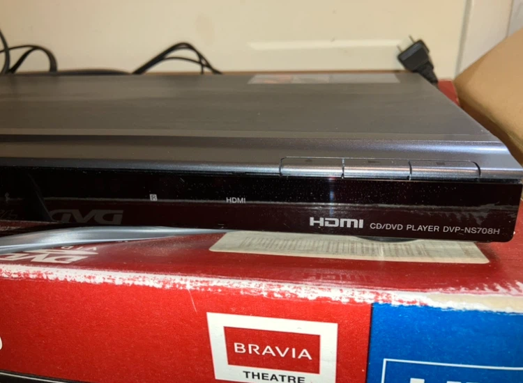 Sony DVP-NS708H DVD Player - photo 2