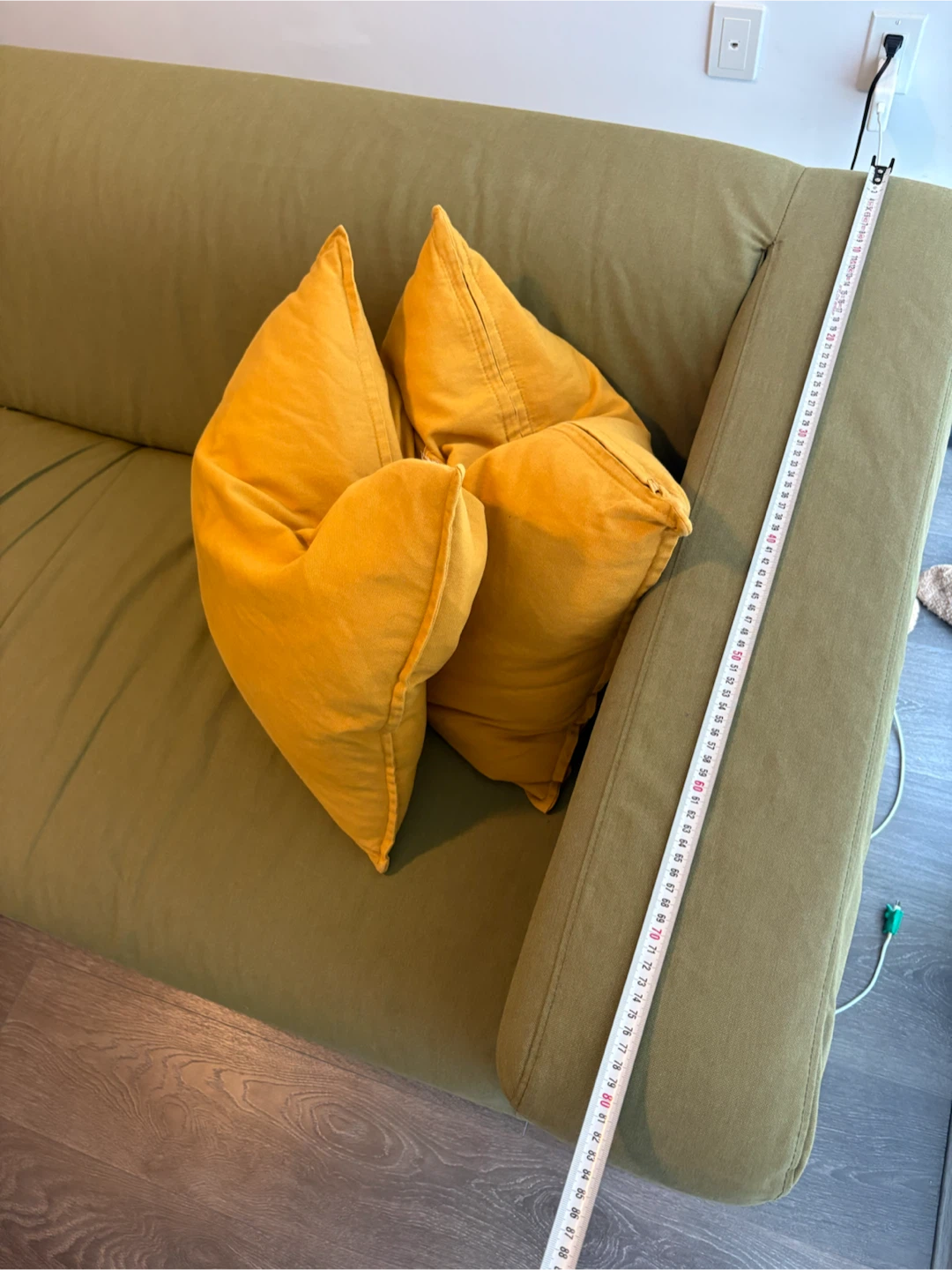 3-Seater Sofa + 2 Cushions - photo 4