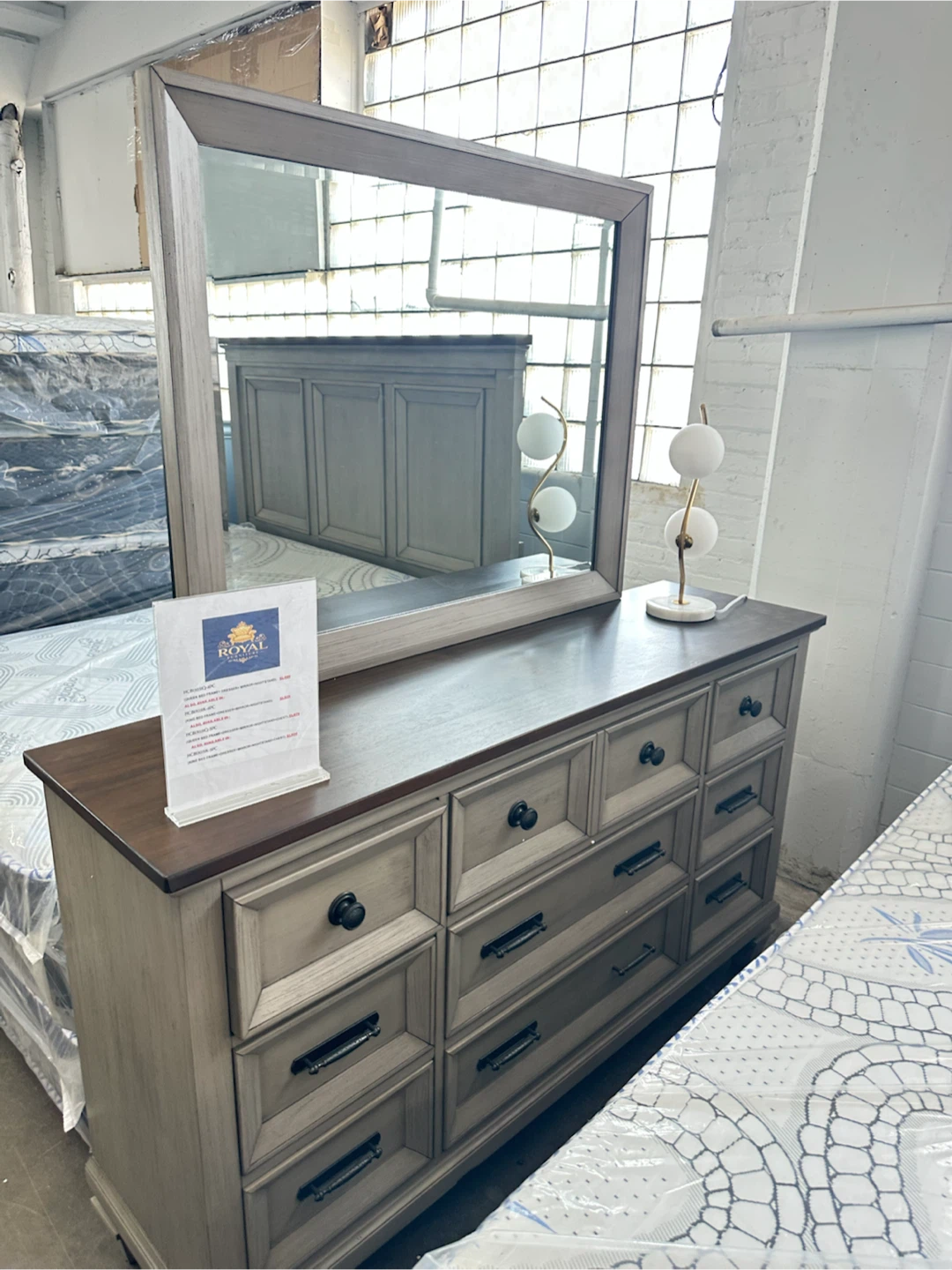 Royal bedroom set 4 pc bed frame mirror dresser nightstand - photo 3