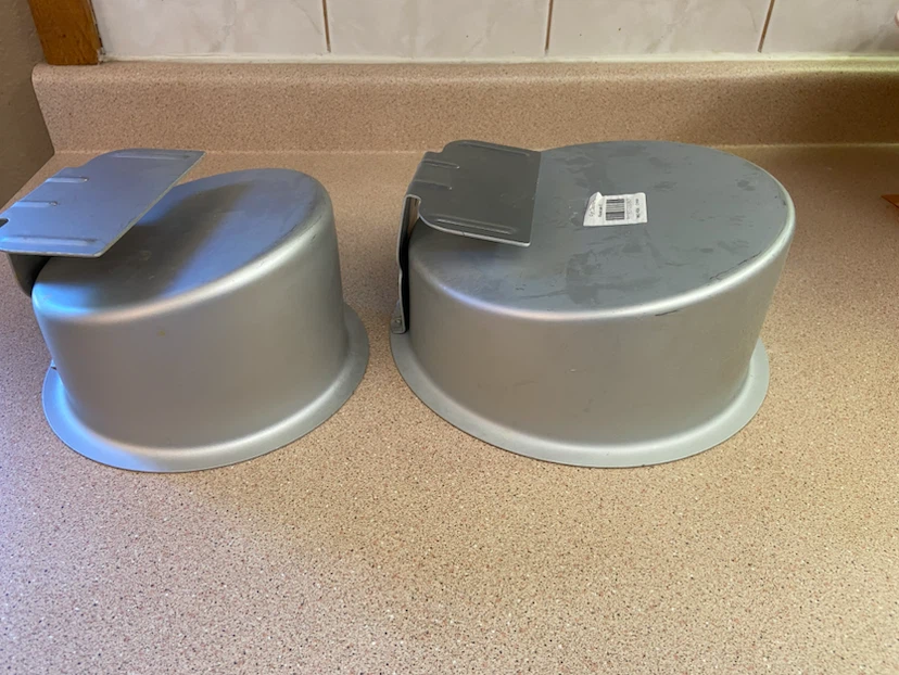 Set of 2 topsy turvy cake pans
