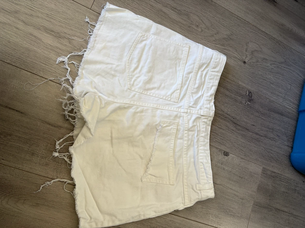 Oak + Fort White Denim Shorts Size 28 - photo 3