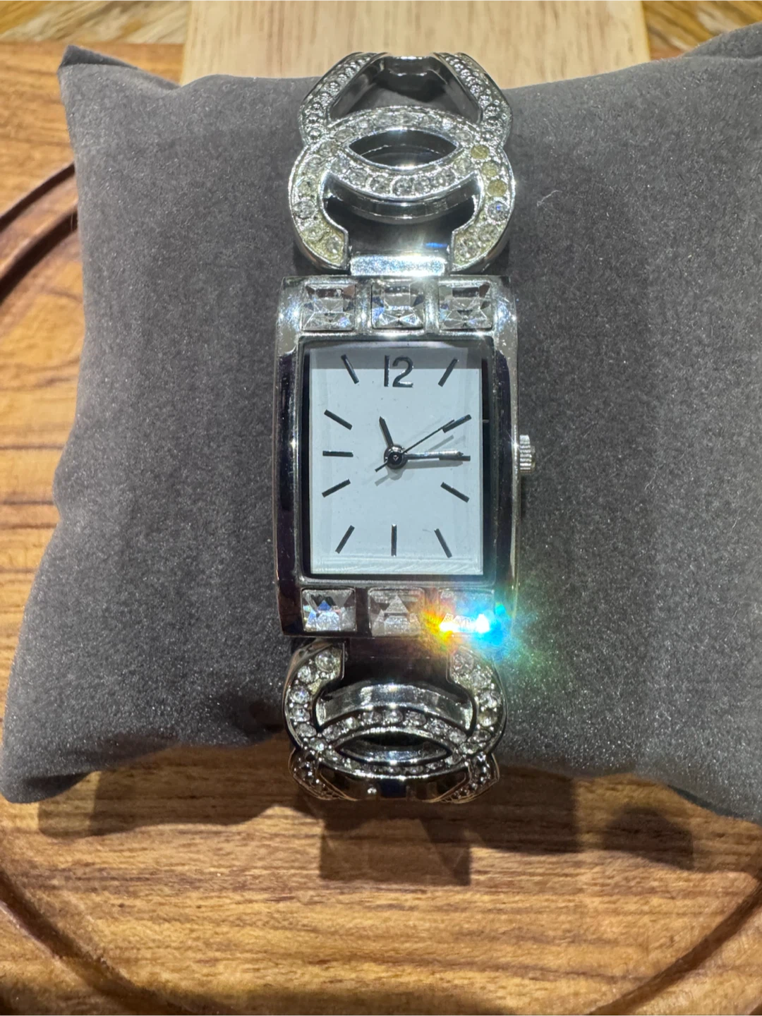 3 women’s fashion watches: 1 George, 1 Guess, and 1 No Name - photo 4