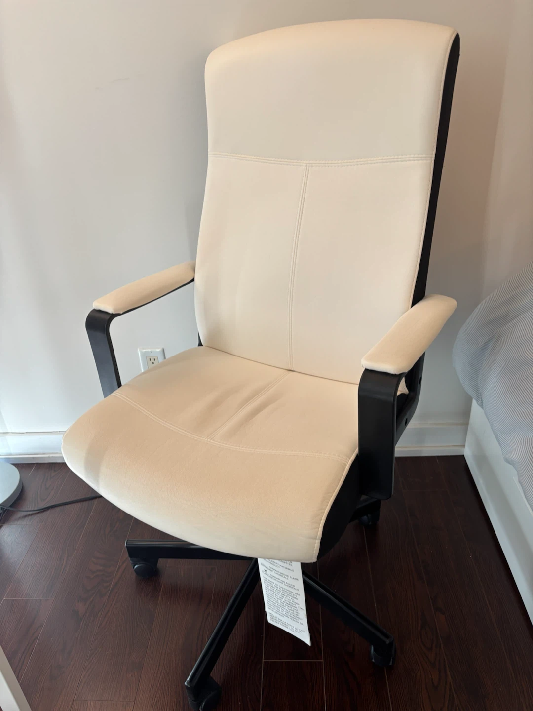 IKEA MILLBERGET desk chair in black and white - photo 2