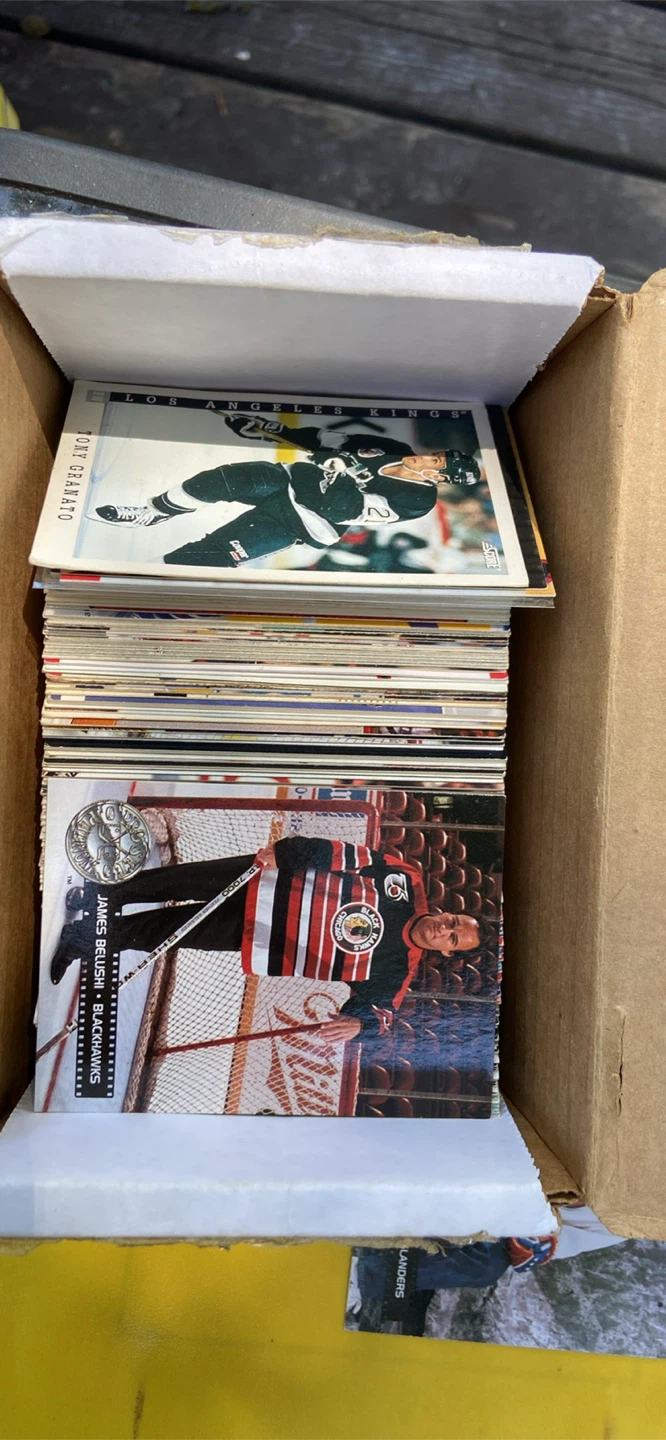 Vintage and Modern Hockey Card Collection - photo 5