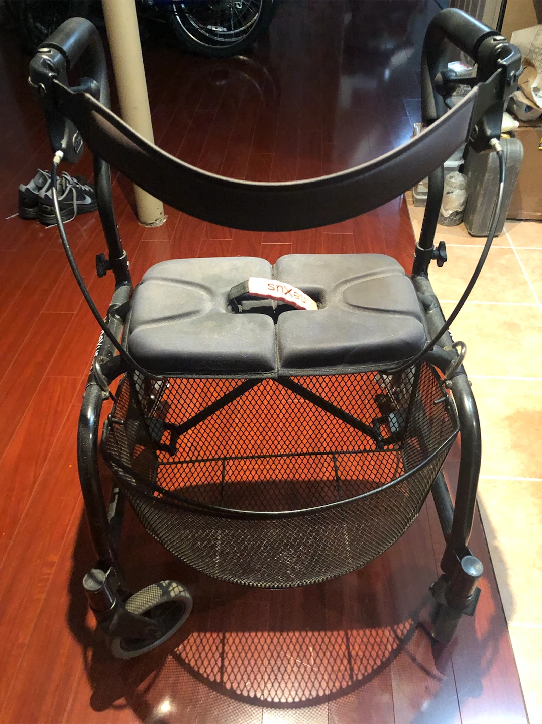 Nexus Walker with Seat and Basket