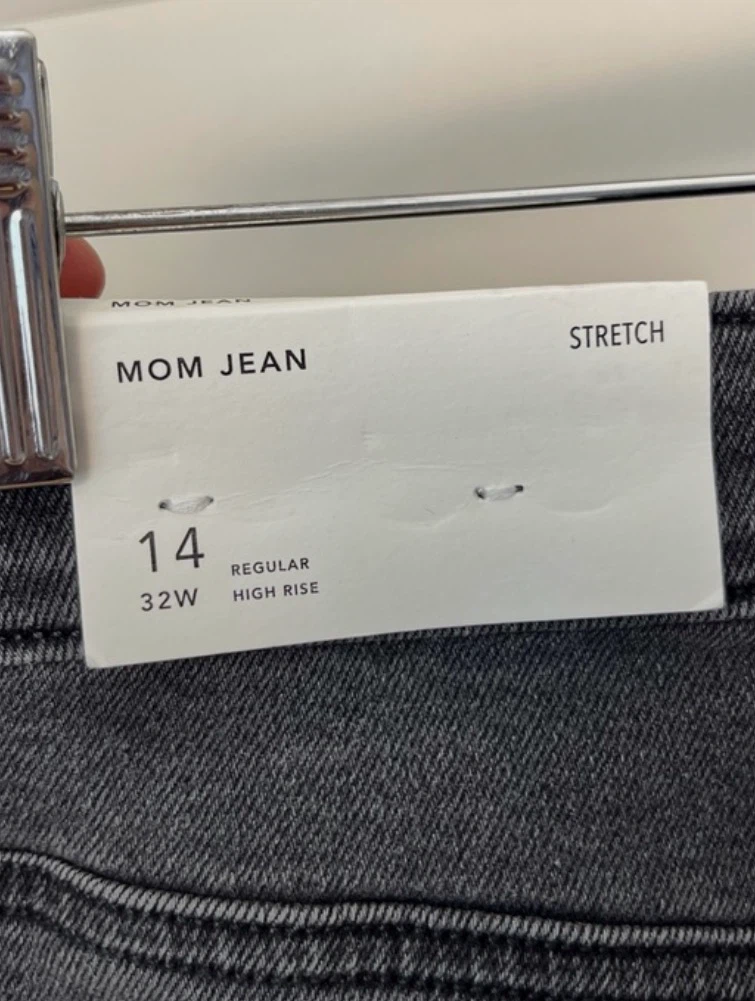 NWT American Eagle Mom Jean - Grey Size 14 - photo 5