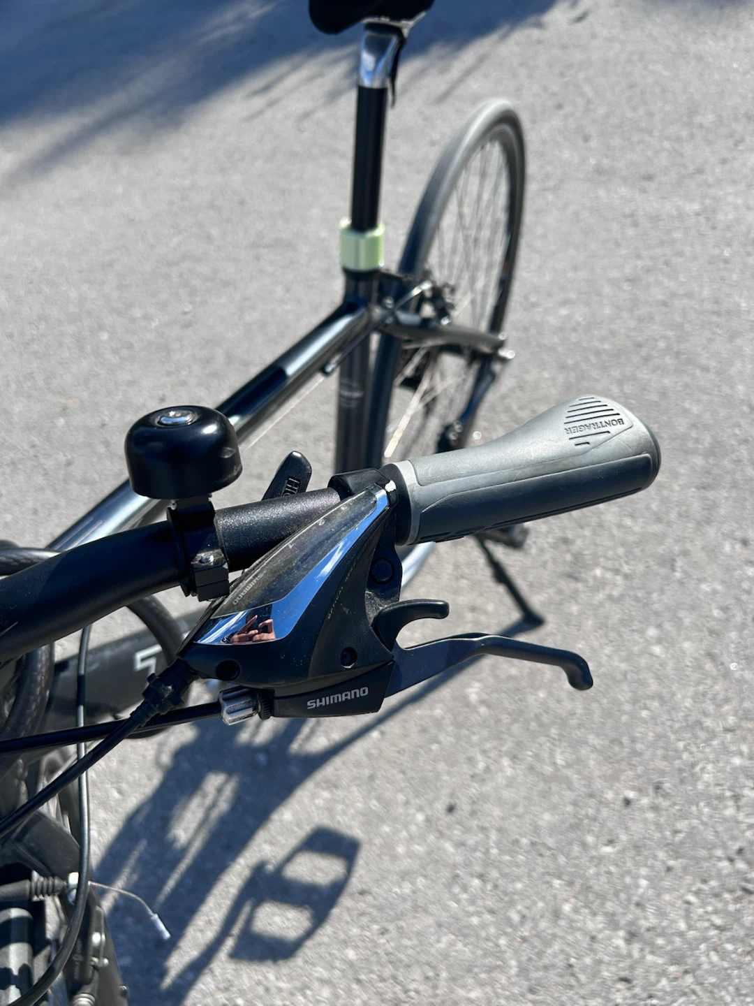 Trek FX 7.3 Hybrid Bike - Size Medium - photo 3
