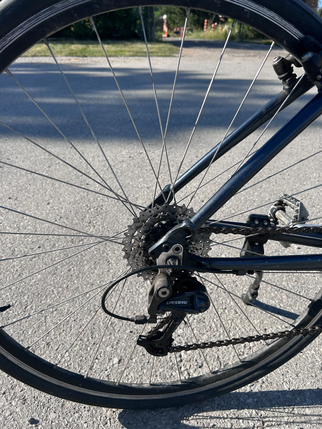 Trek FX 7.3 Hybrid Bike - Size Medium - photo 5
