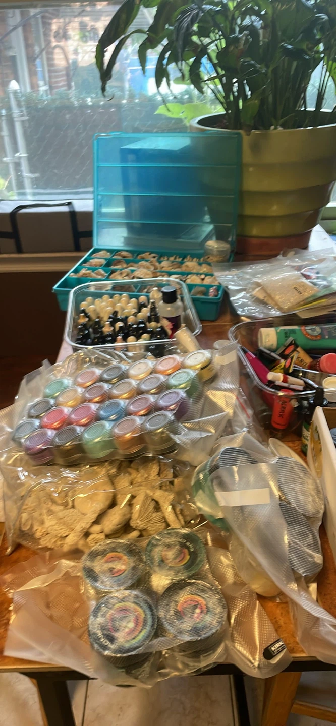 Everything you need to get started with resin art.