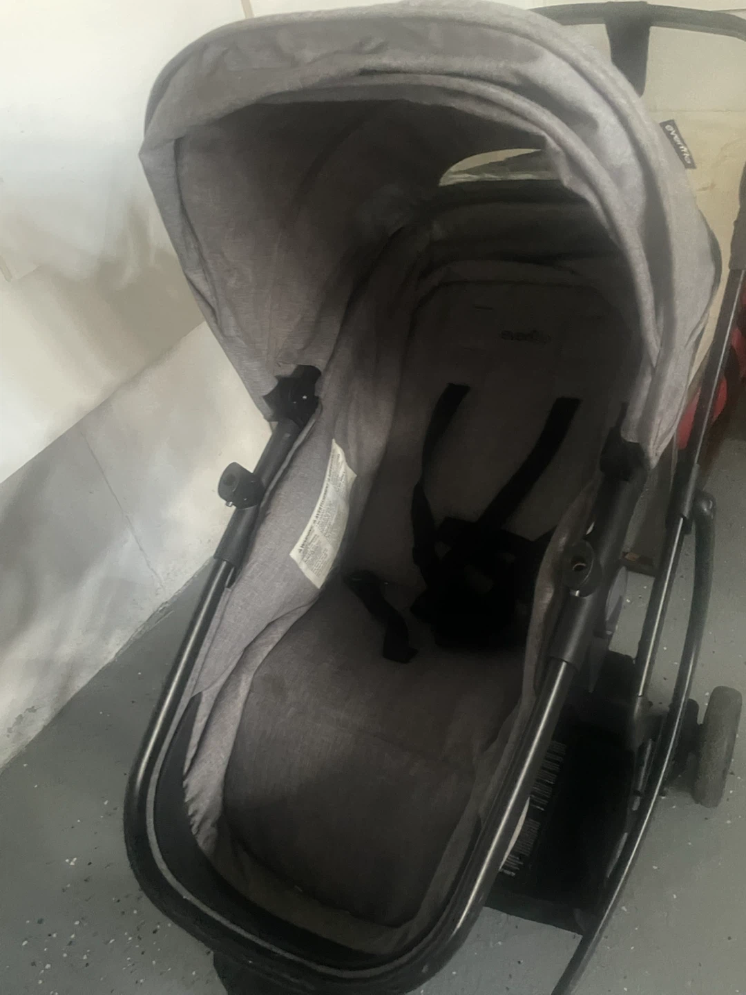 Evenflo Stroller - photo 3