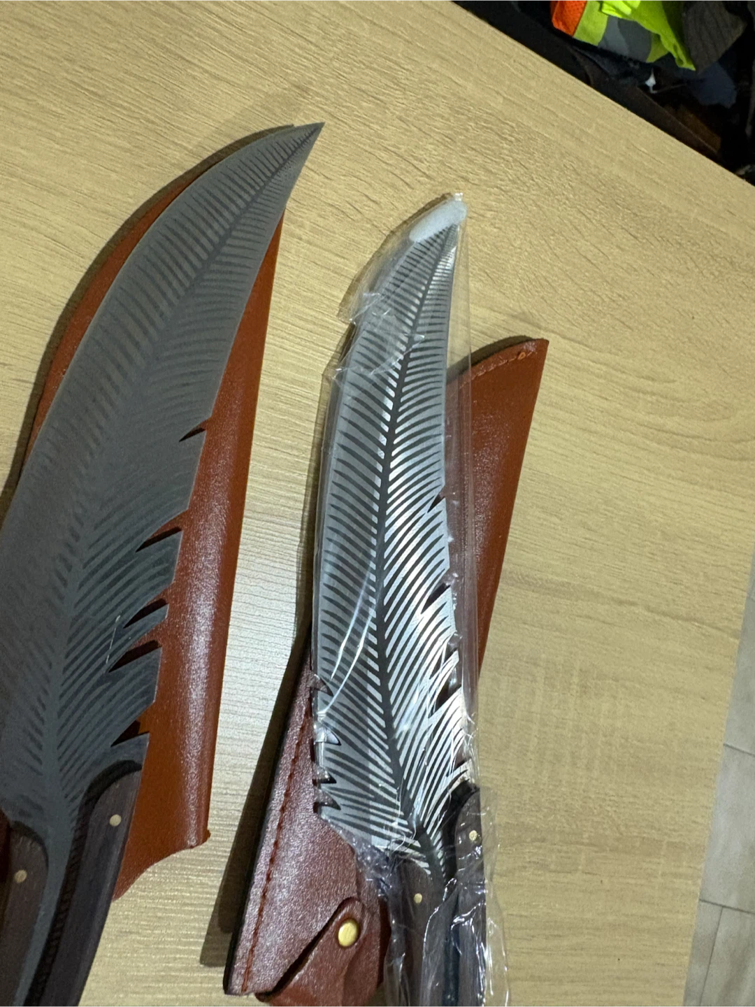Feather Engraved Knives with Sheaths - photo 3
