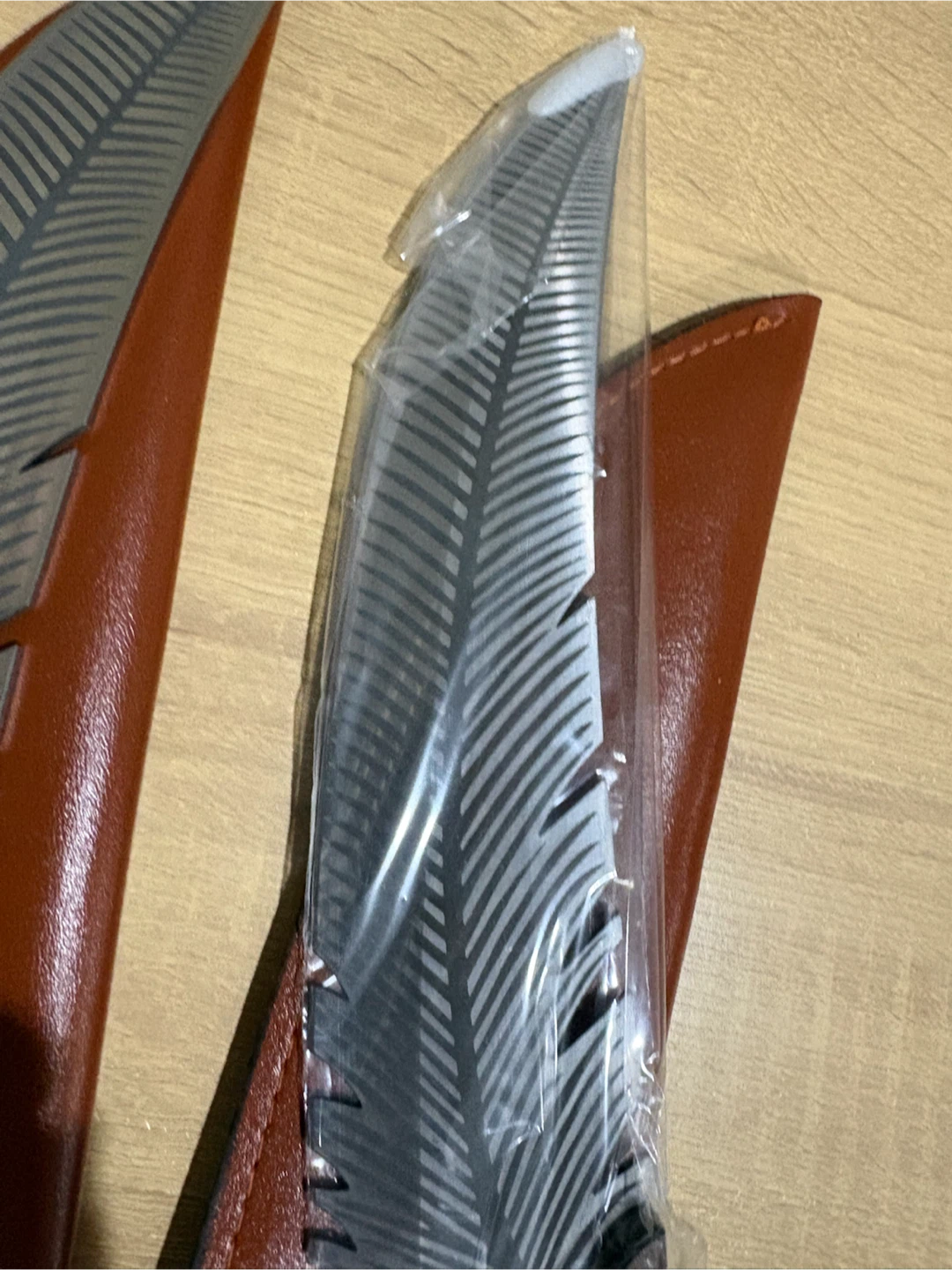 Feather Engraved Knives with Sheaths - photo 4
