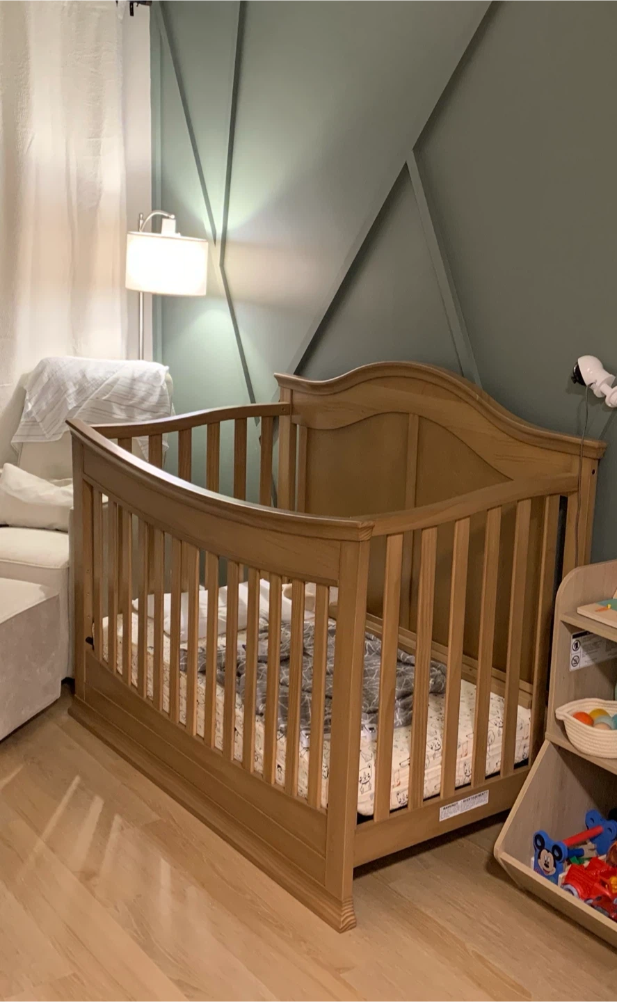 DaVinci Meadow 4-in-1 Convertible Crib - photo 2