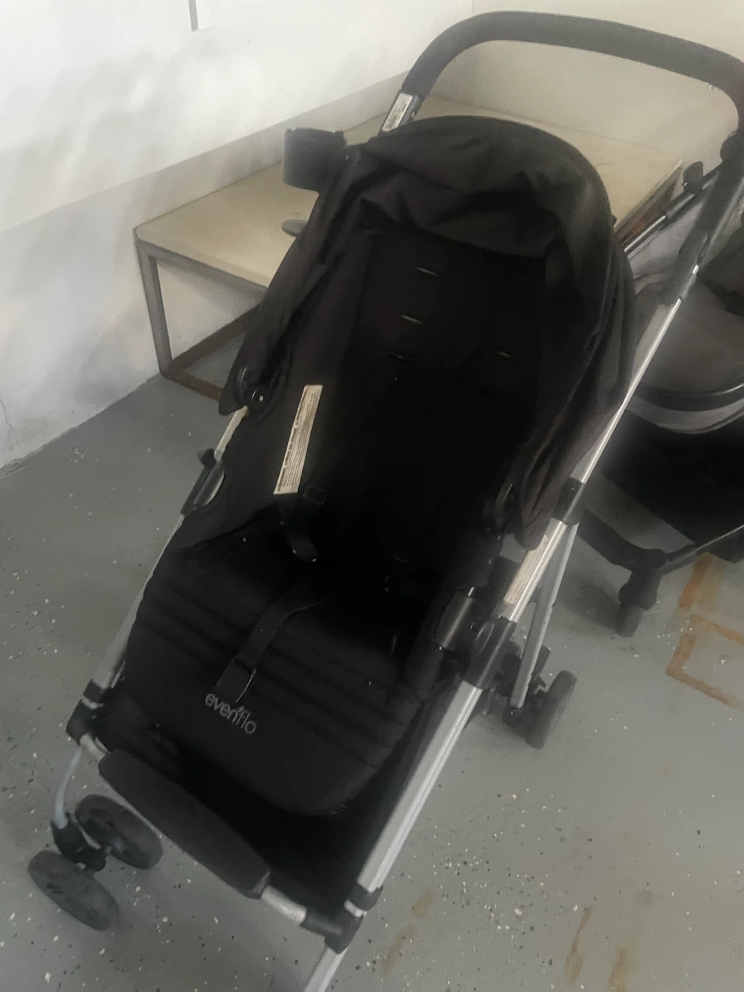 Evenflo Lightweight Stroller - photo 2