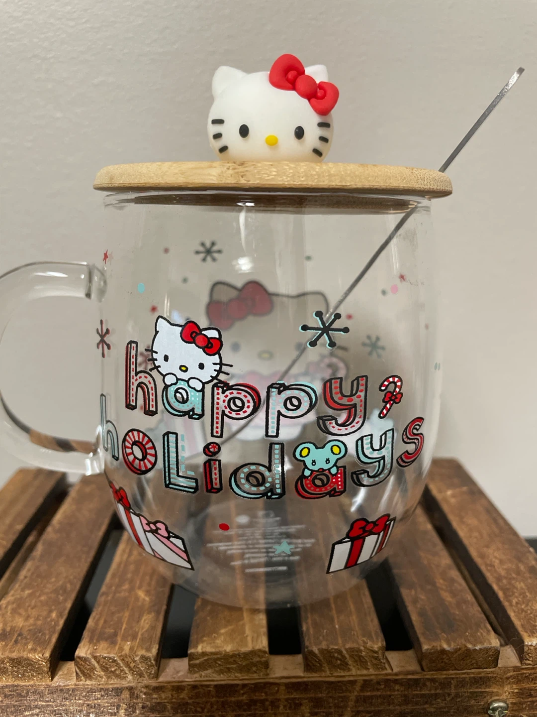 Hello Kitty Happy Holidays Glass Mug with Lid and Spoon - photo 2