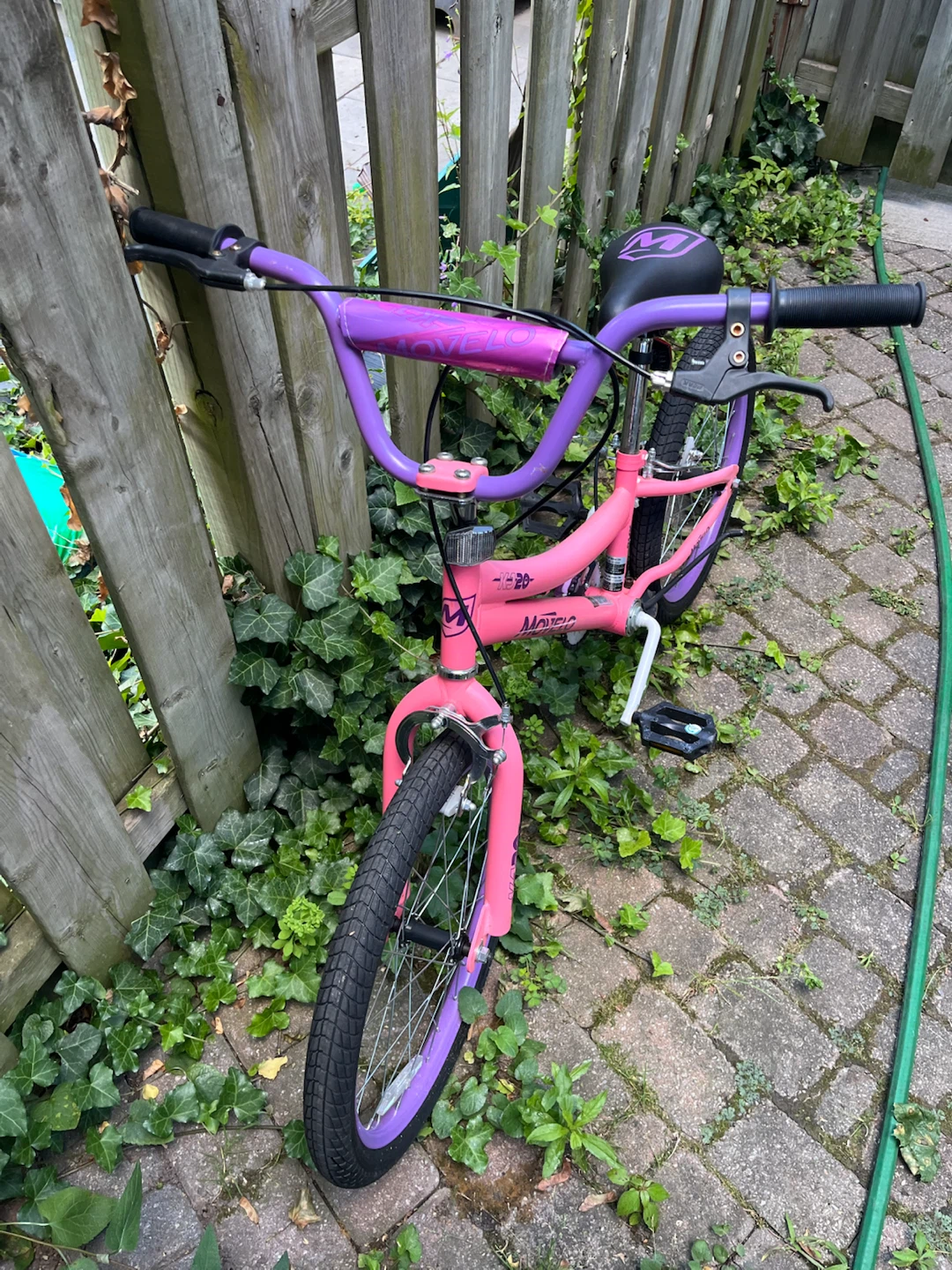 Movelo 20” Pink & Purple BMX Bike / front & back hand brakes - photo 2