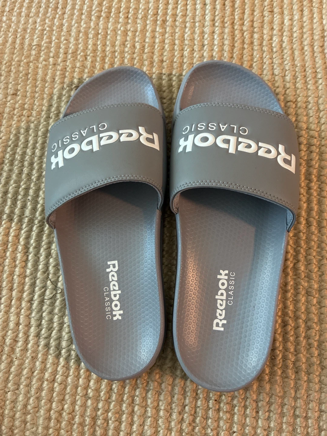 Reebok Classic Slides - Grey