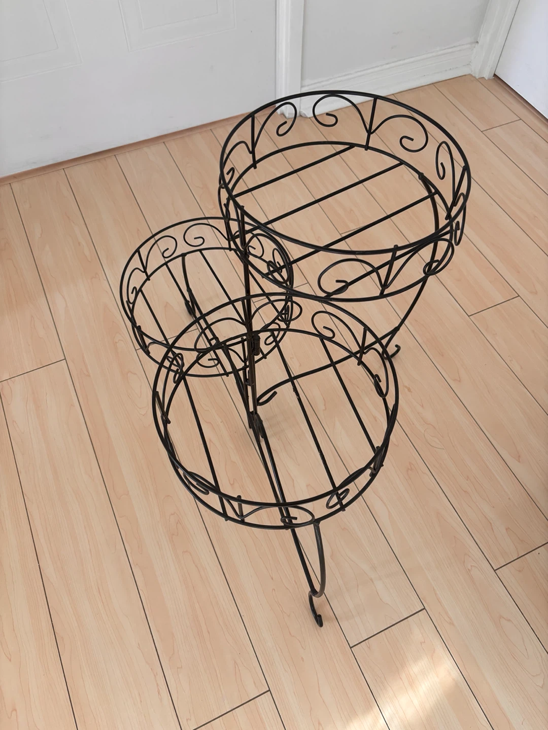 Black 3-Tier Metal Plant Stand