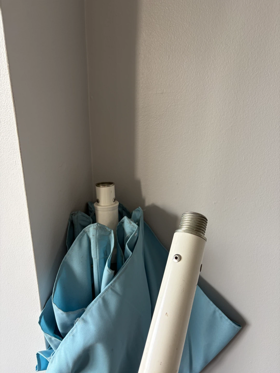 IKEA - HÖGÖN / IGGÖN Light Blue Patio Umbrella - photo 4