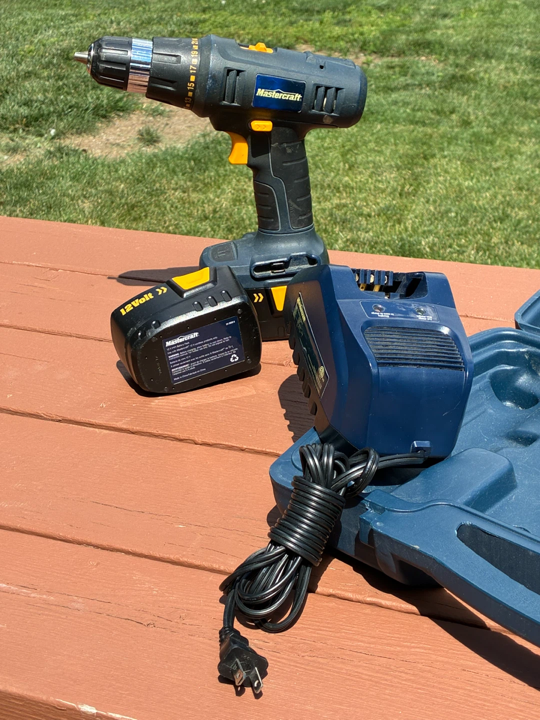 Mastercraft 12V Cordless Drill with Case and Charger - photo 3