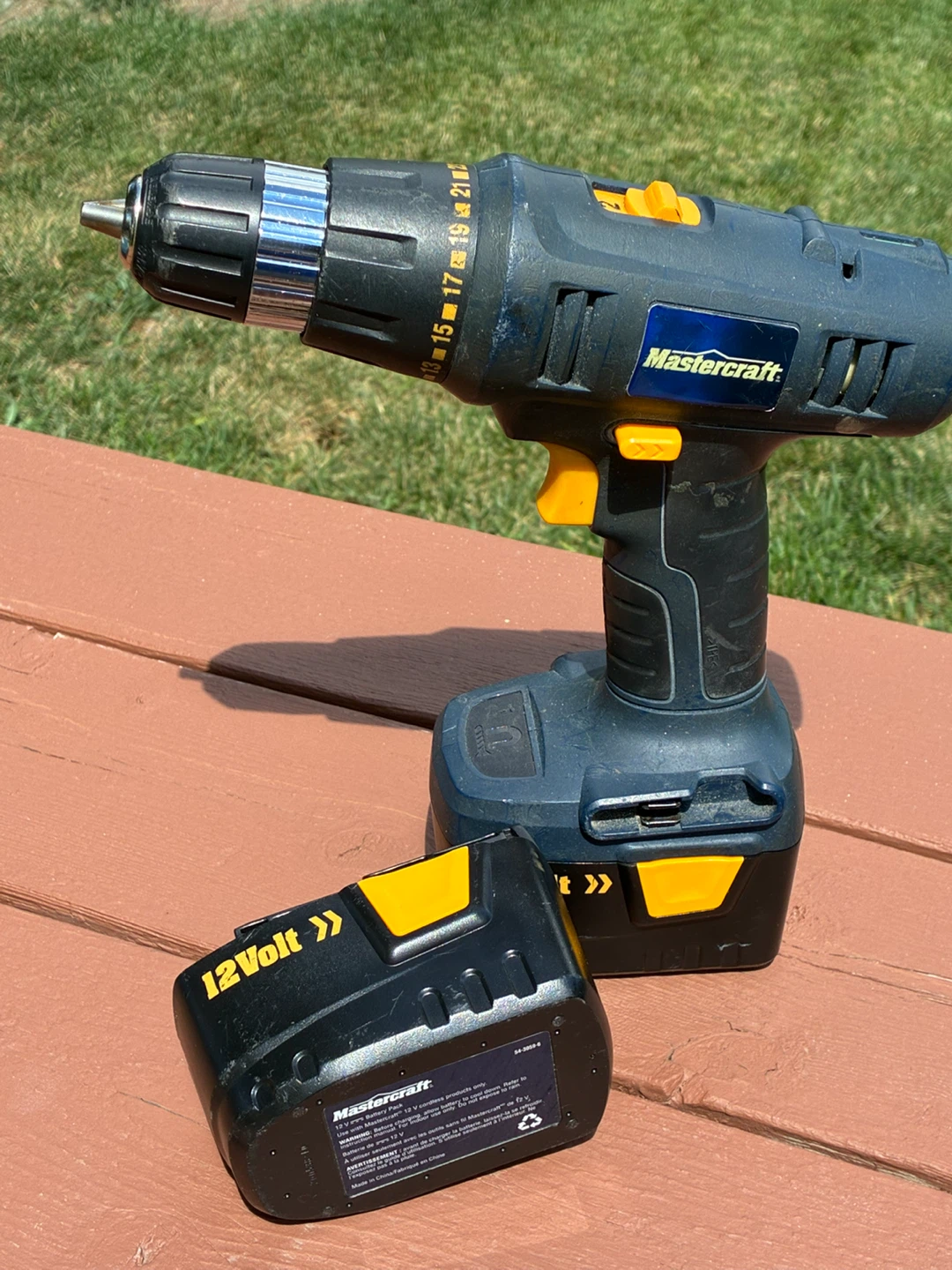 Mastercraft 12V Cordless Drill with Case and Charger - photo 4