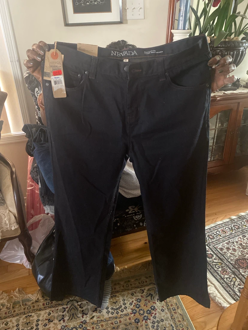 Nevada "Boot-cut fit" Dark Wash Denim Jeans - Size 36w-32l