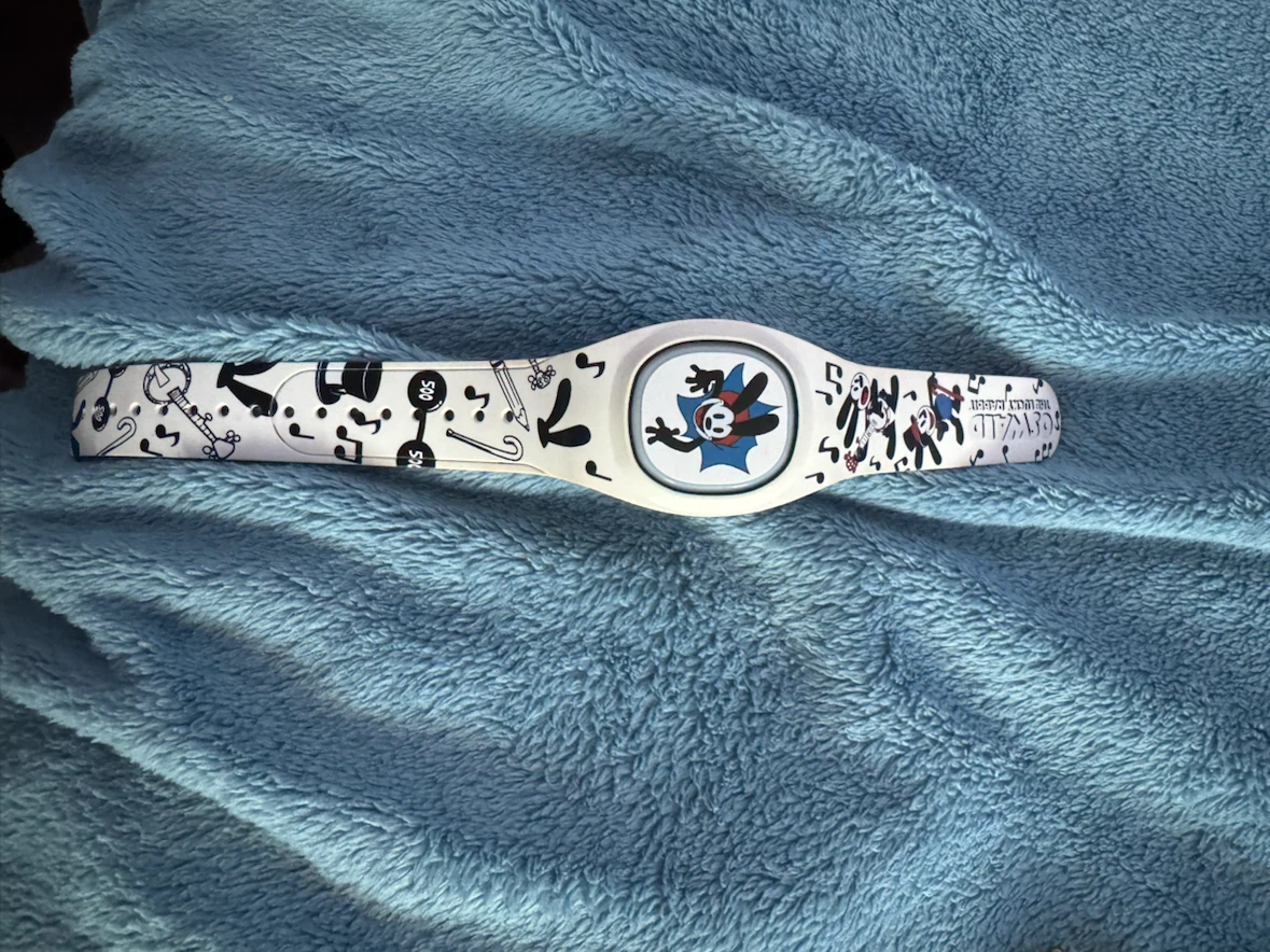Oswald the Lucky Rabbit MagicBand – Very Good Condition