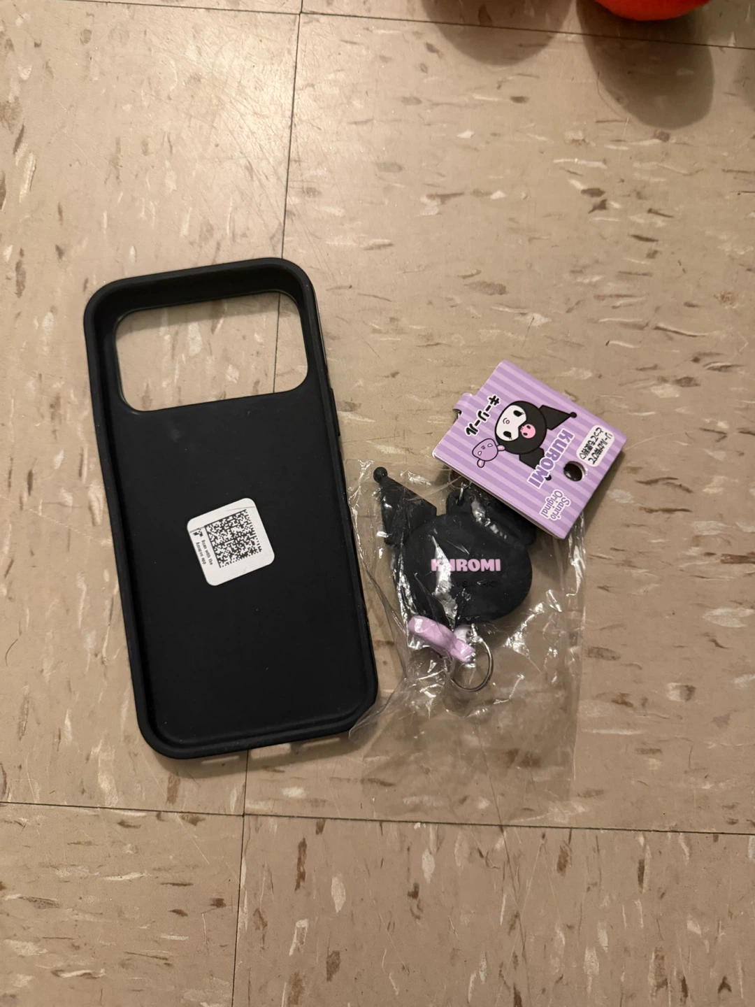 Kuromi iPhone 17 pro max Case with Keychain - photo 2