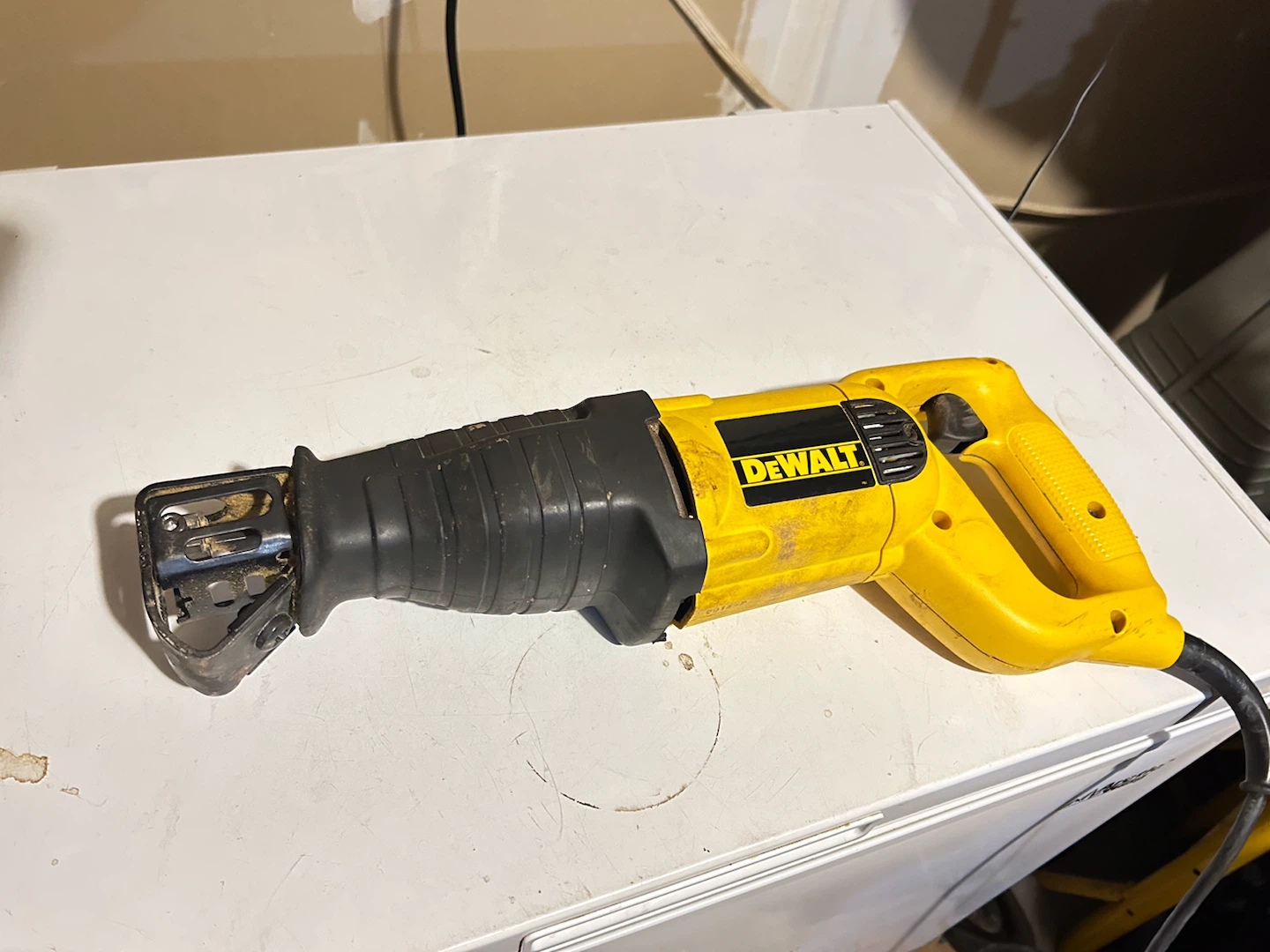 DeWalt DW303 Reciprocating Saw