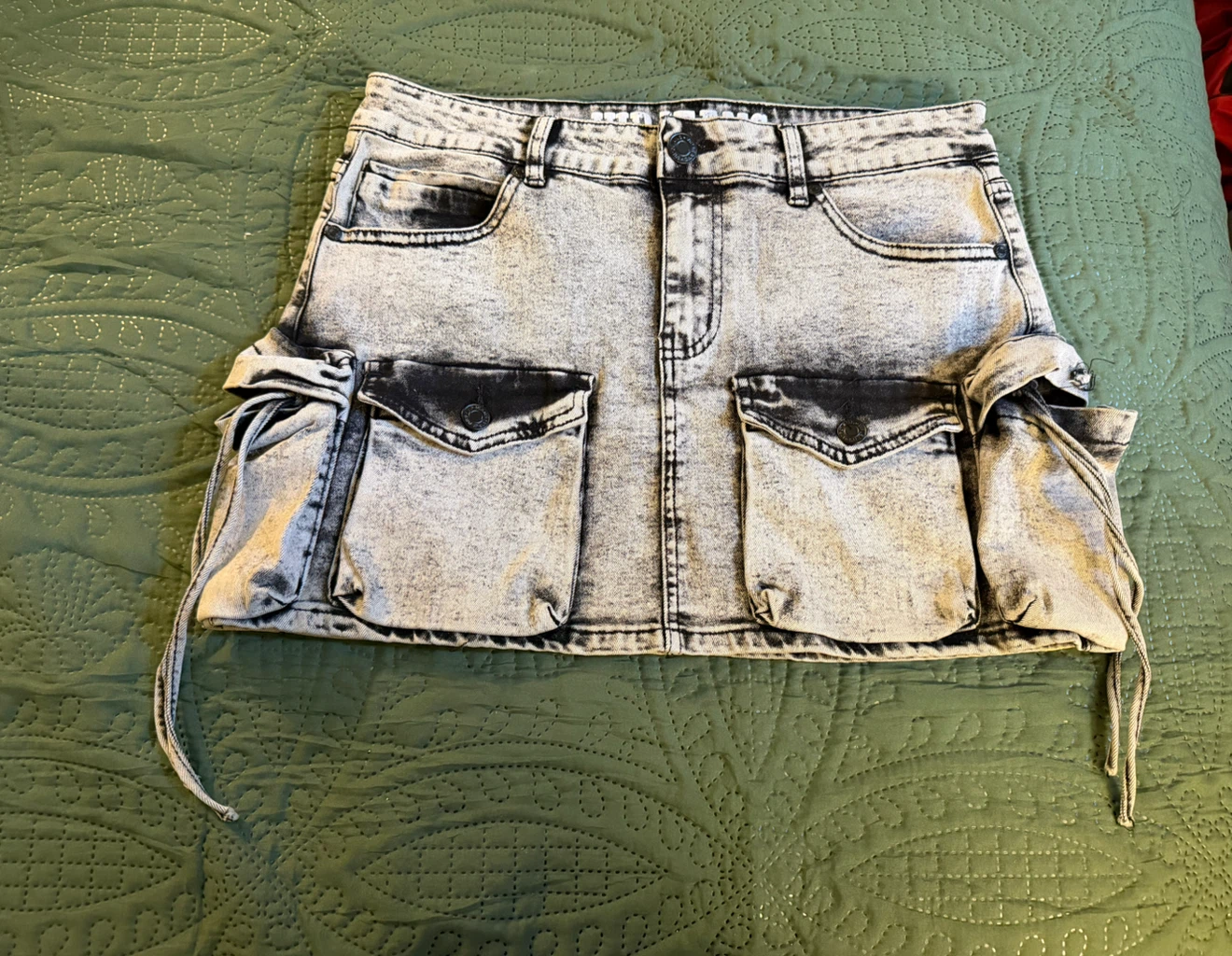 V.I.P. Jeans Acid Wash Cargo Denim Skirt XL