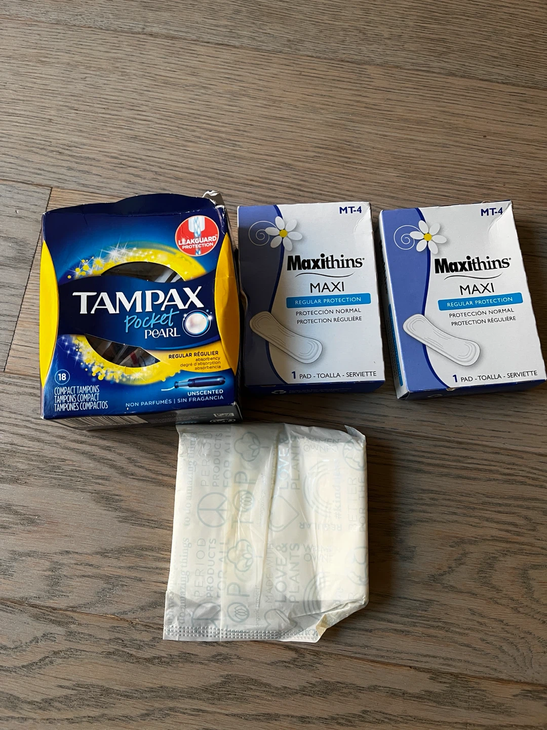 Tampax Pearl Pocket Tampons & Maxithins Pads