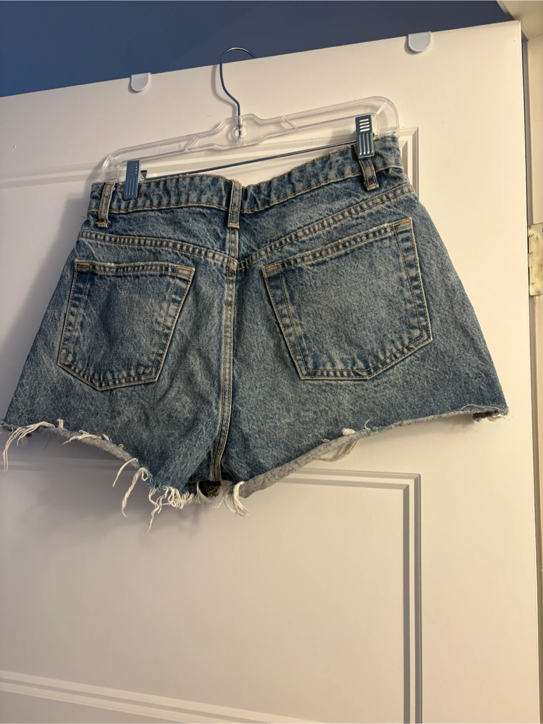 Shorts en denim pour femme - photo 3