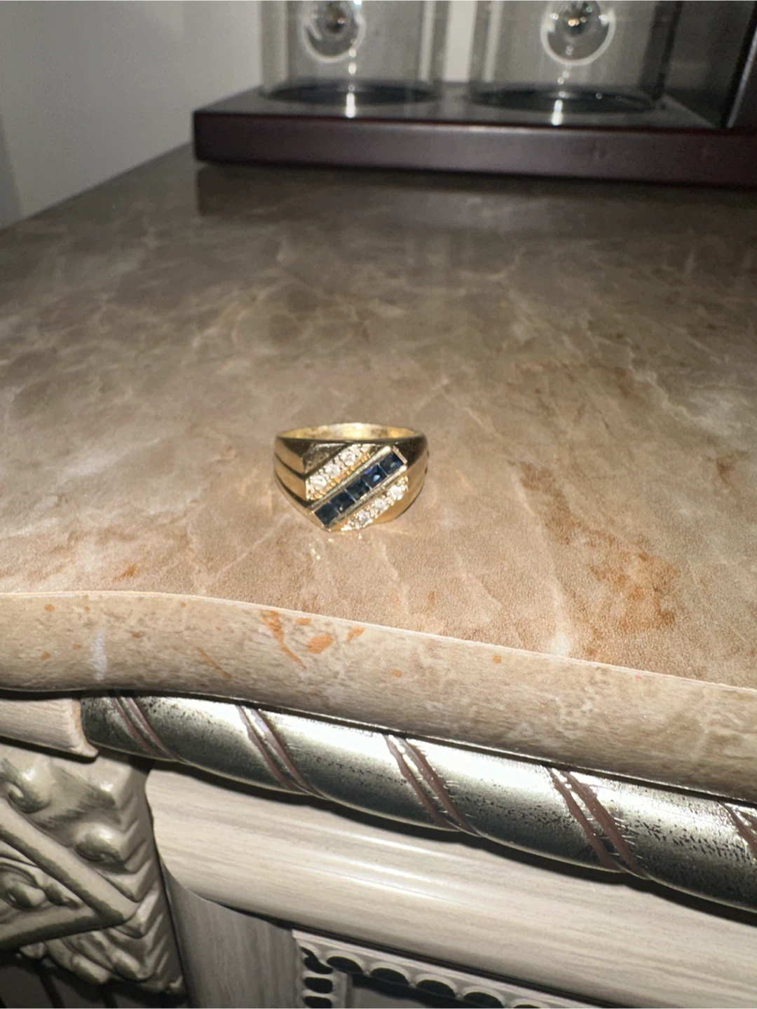 Gold Ring with Sapphire and Diamonds - photo 2