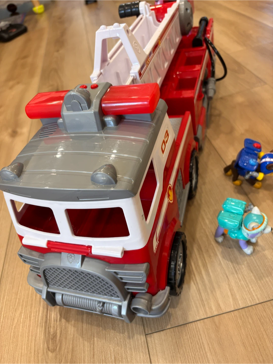 Paw Patrol Marshall's Fire Truck Toy - photo 2