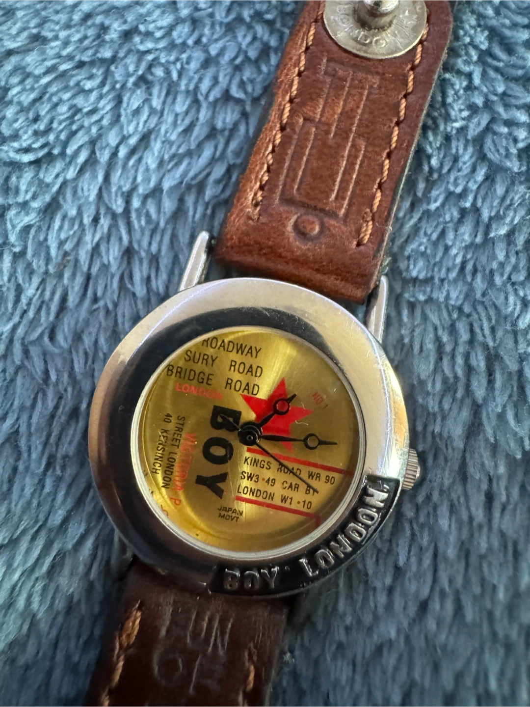 Vintage BOY LONDON Quartz Watch – Red Star Street Map Dial - photo 2