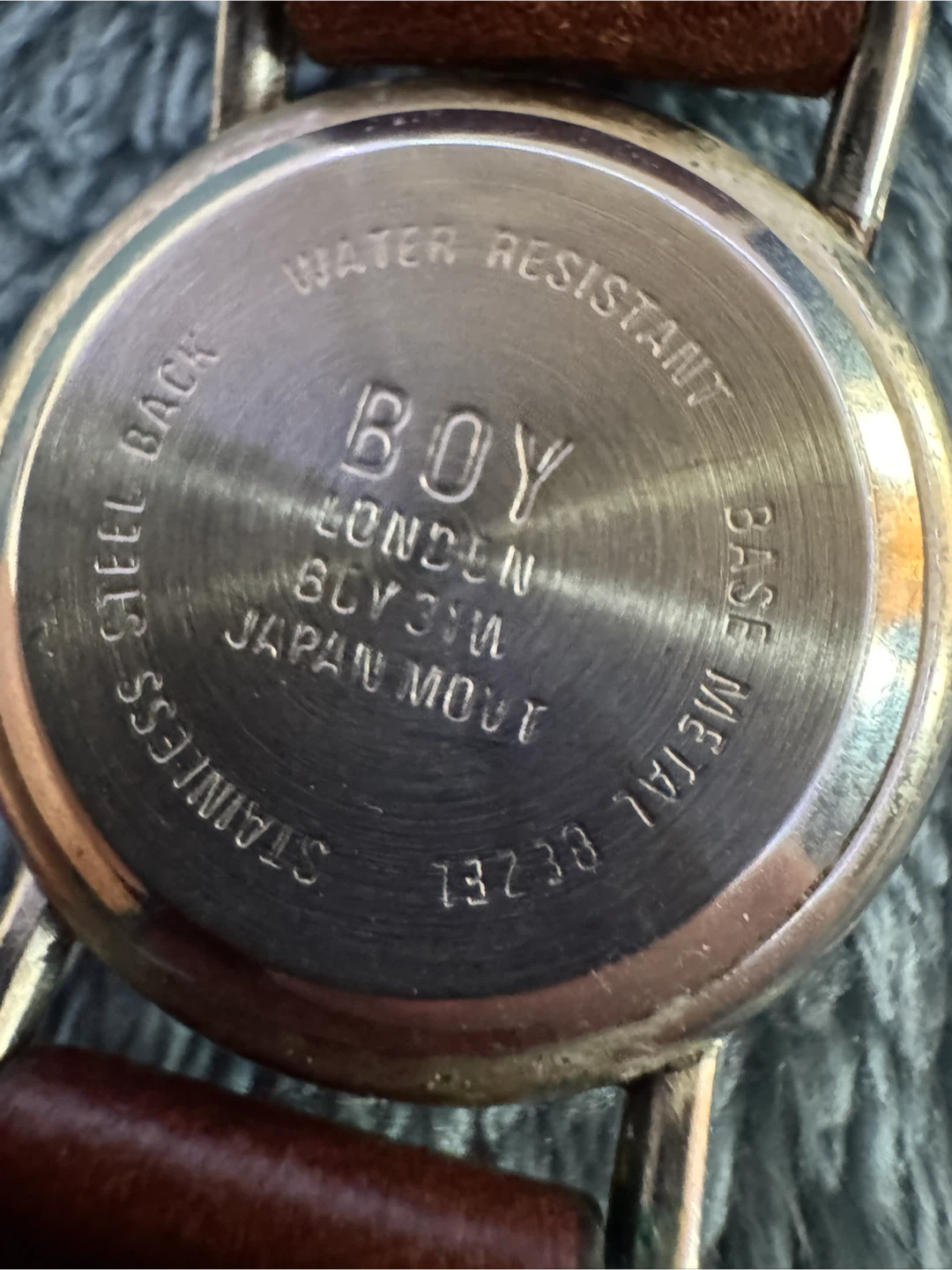 Vintage BOY LONDON Quartz Watch – Red Star Street Map Dial - photo 3