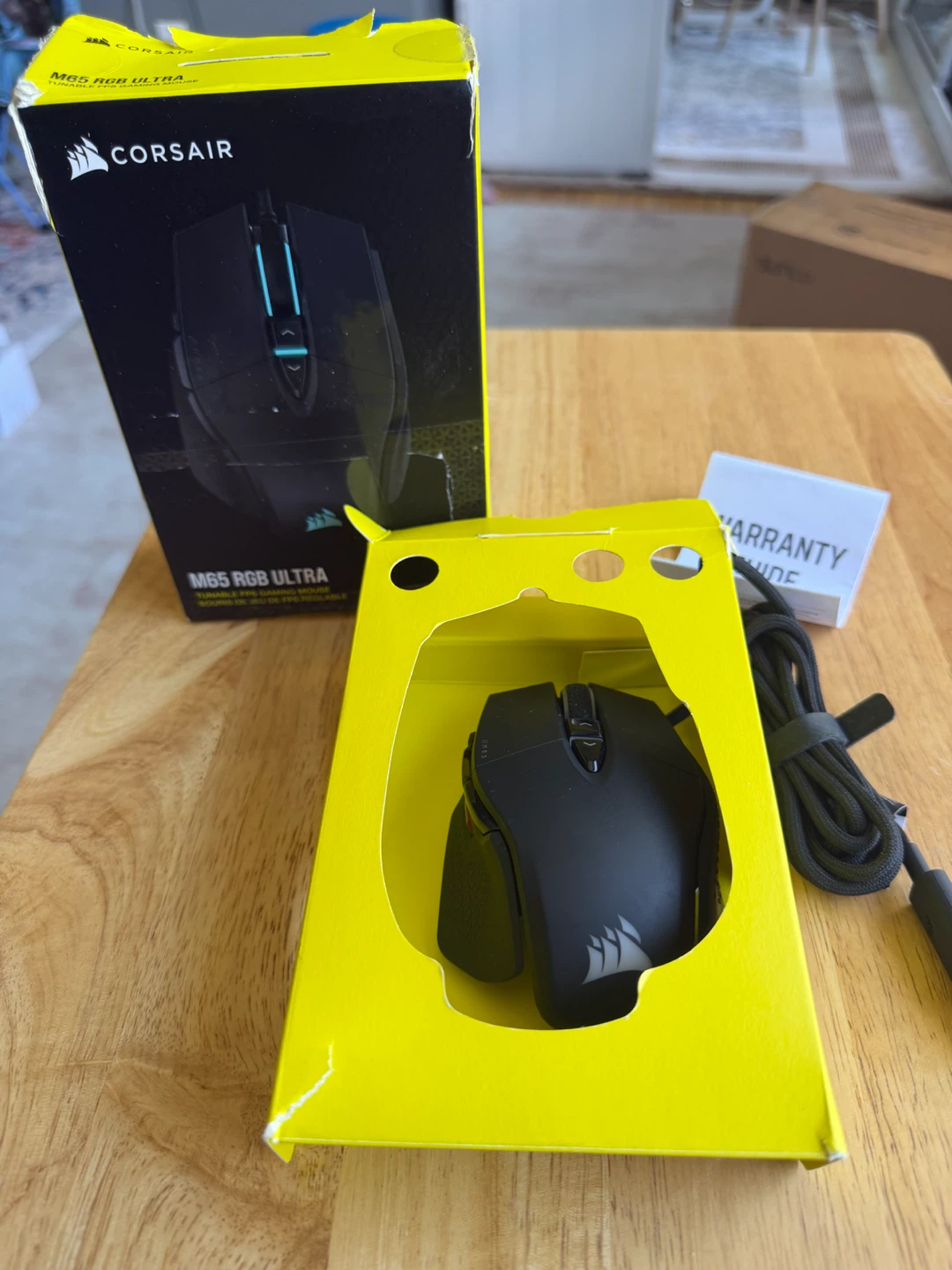 Corsair M65 RGB Ultra Gaming Mouse - photo 2