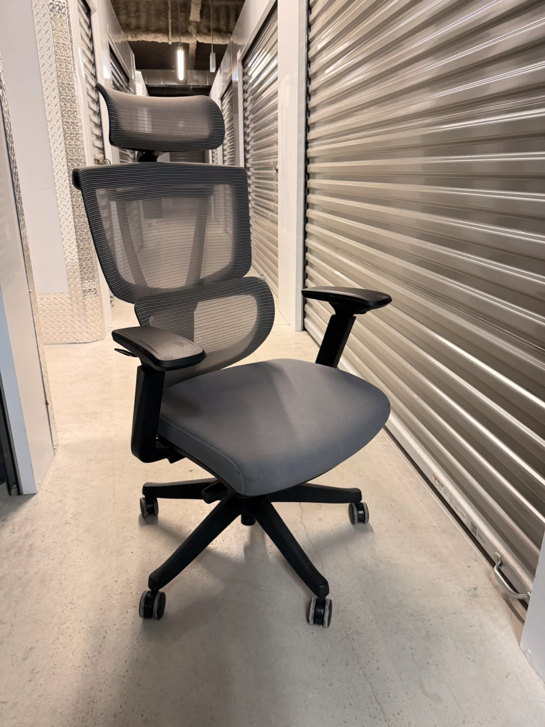 Flexispot desk and Flexispot C7 foam grey Mesh Office Chair - photo 5