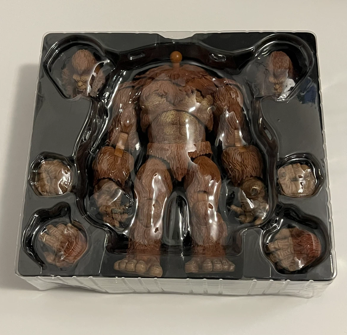 The Crypt Bigfoot 1/12 Scale Deluxe Figure - photo 4