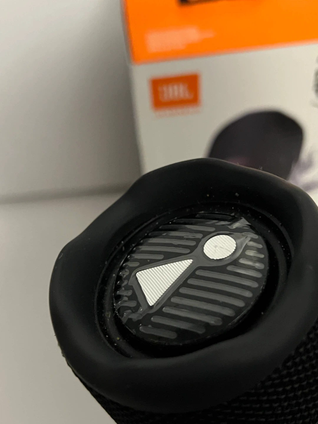 JBL Flip 7 Portable Bluetooth Speaker - photo 3