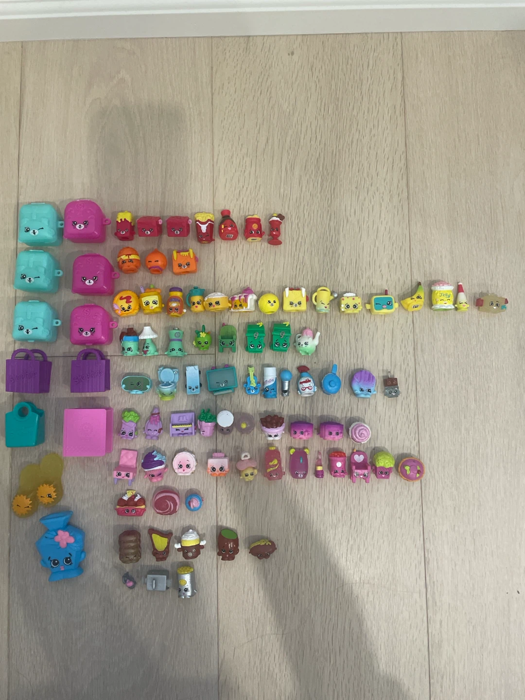 Shopkins Toy Figures Lot - photo 2