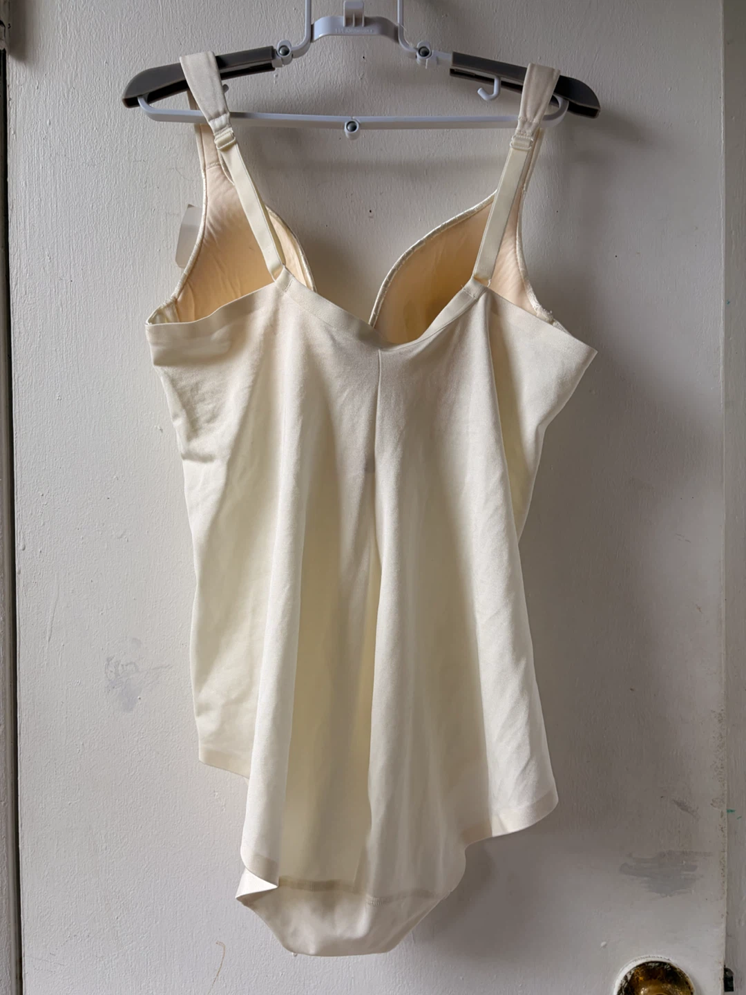 New Curvation Women's Smoothing Bodysuit Size 38C - photo 3